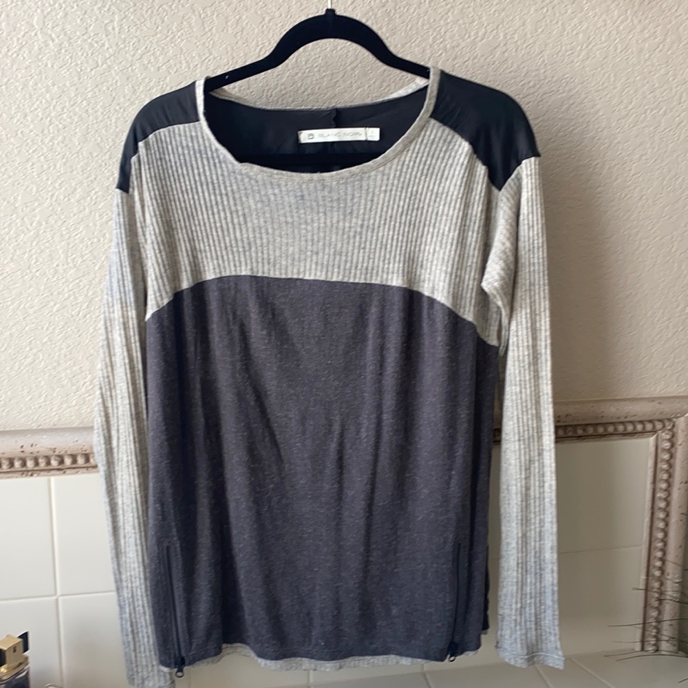 Blanc Noir Top